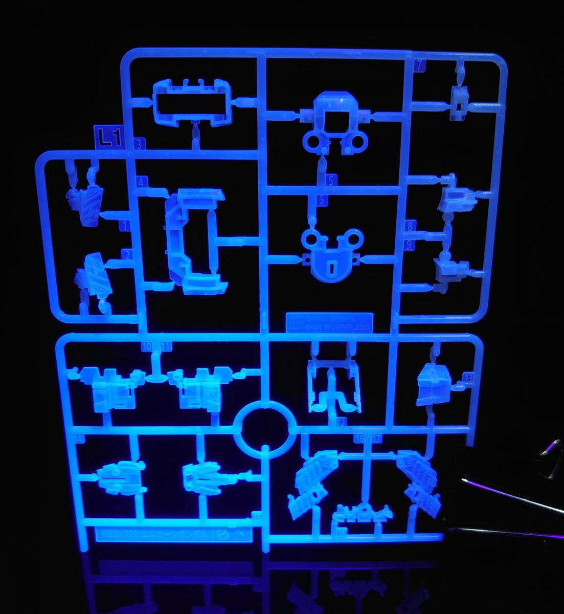 mgex独角兽高达测评,万代限定重炮高达mg开箱