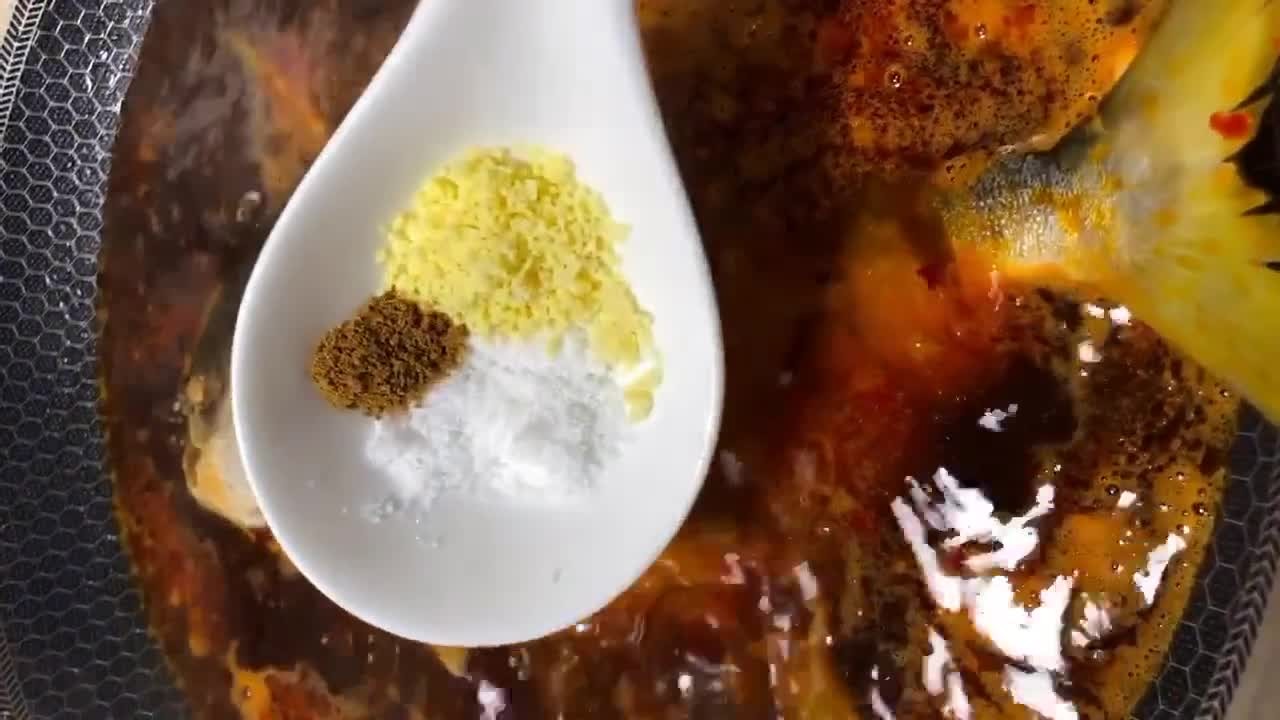 大厨教红烧鲳鱼的做法视频教程,冰鲜白鲳鱼做清蒸还是红烧好吃