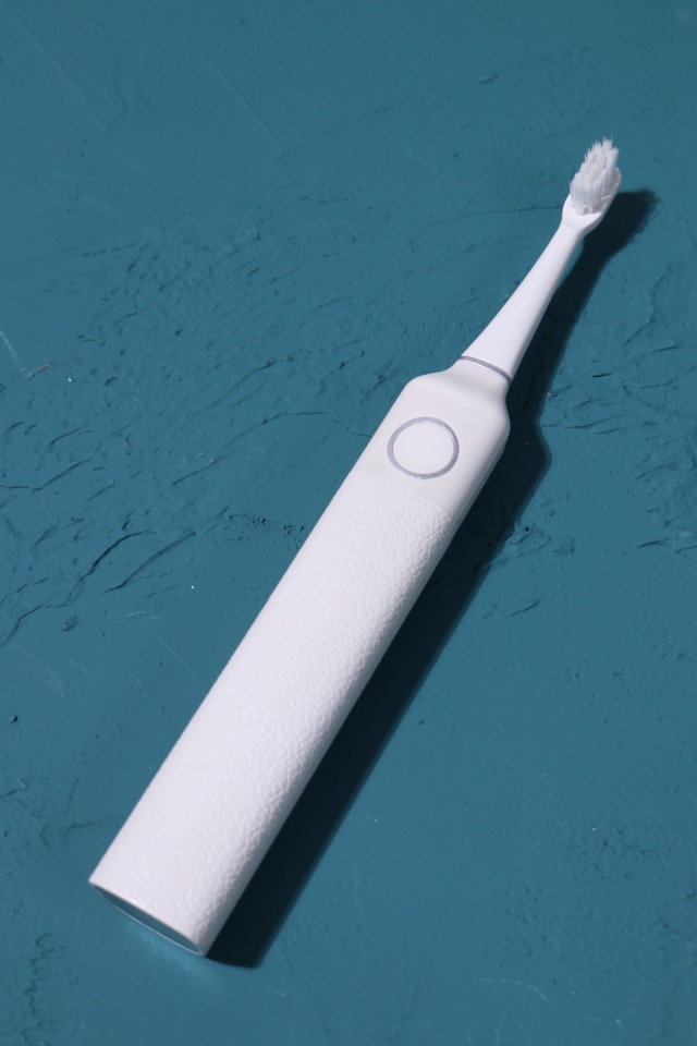 欧乐b电动牙刷和飞利浦哪个好,欧乐b和飞利浦哪个电动牙刷好