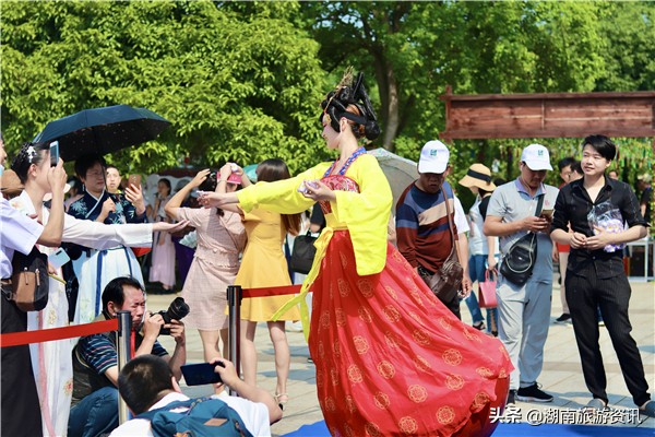 全省新风景摄影艺术大展启幕,攸县酒仙湖油桐花节