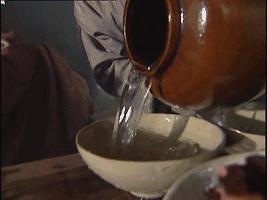 喝酒都有独门技术,喝酒的技巧不吐