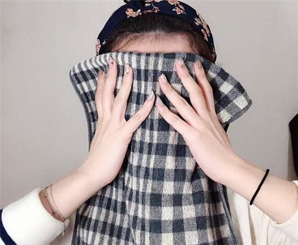 洗衣机洗的毛巾闷臭味要怎么处理,为什么毛巾越洗越硬还会有臭味