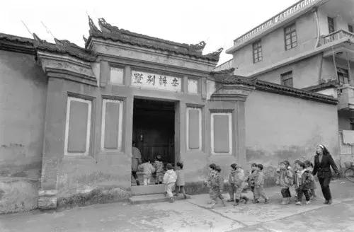 福建这个县，何以在毛*东泽**眼中是革命“根本重地”？