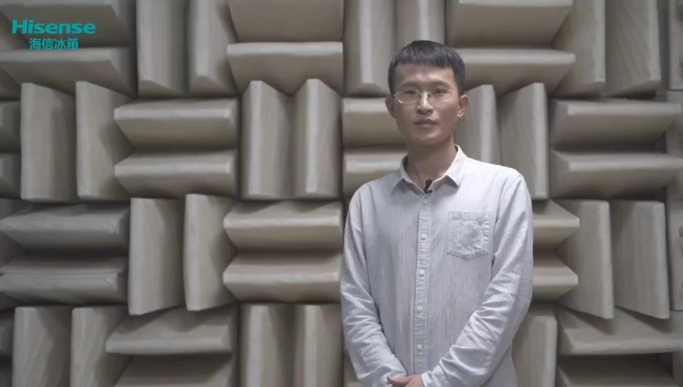 海信冰箱最近总是砰砰像碰撞声,海信冰箱底部有噗嗤声音