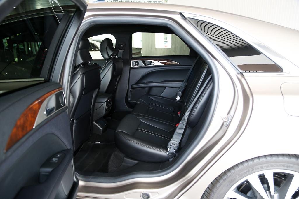 叫好不叫座的一款车，林肯MKZ实力不错，为何总被人所低估