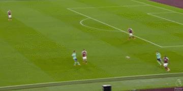 2场贡献5球的英超第一中锋:领头羊队史第一人,他让球迷忘记林皇