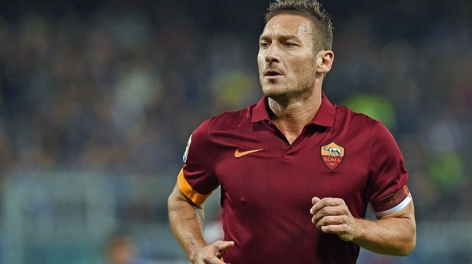 足球伪9怎么打,伪9号位球员