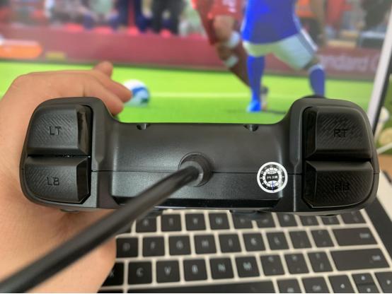 北通蝙蝠4手柄选哪个,北通蝙蝠4手柄无线版续航