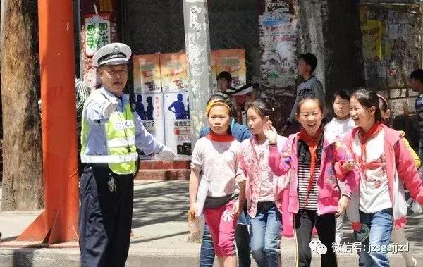 焦作交警新闻,焦作警察最新事件