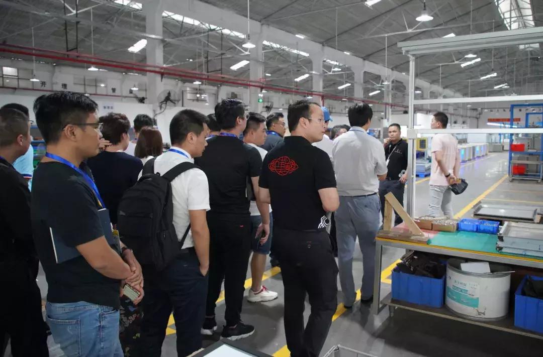 50家连锁茶饮创始人齐聚广州听小马宋、姚哲等分享定位学