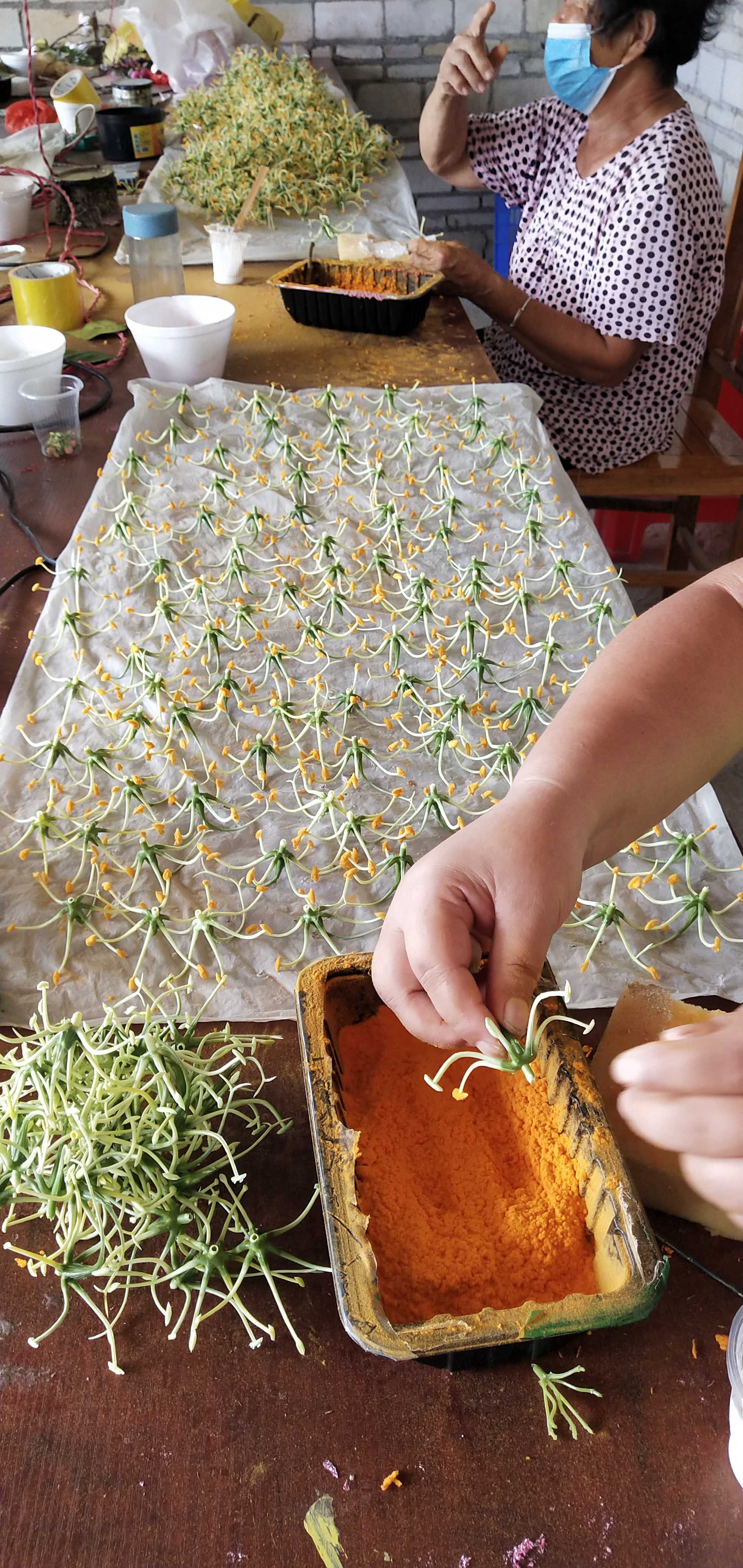 仿真花的制作视频教程,仿真花的花瓣怎么做出来的