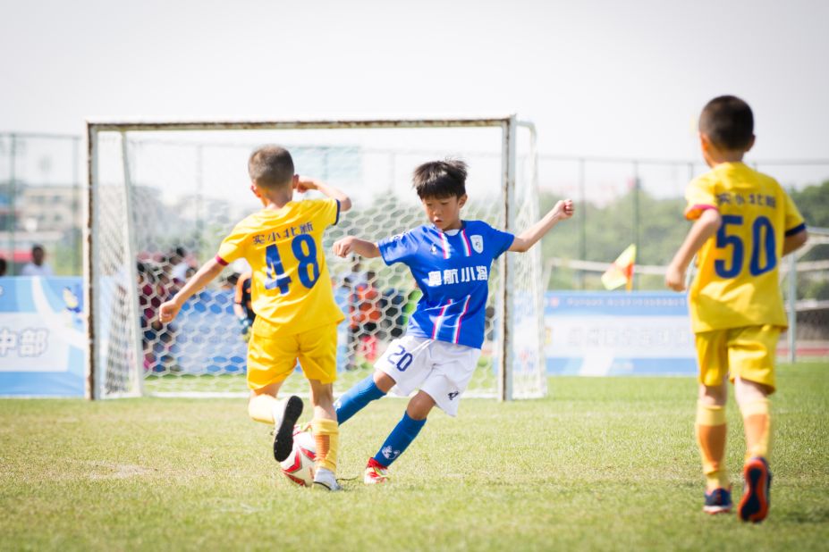 四川南充奥航足球俱乐部直播,南充奥航杯少儿足球比赛