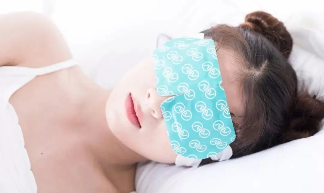 女人皮肤发黄暗沉怎么调理,皮肤暗黄暗沉用什么护肤品37岁女