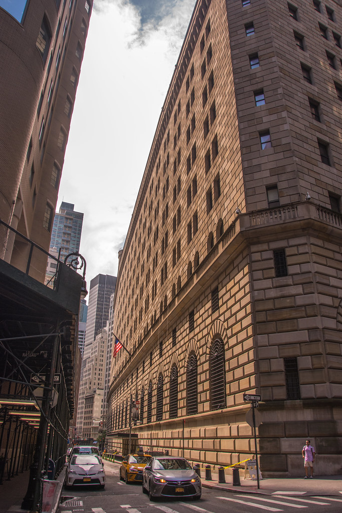 中国的600吨黄金从美国运回了吗,运到美国的黄金为啥拿不回来