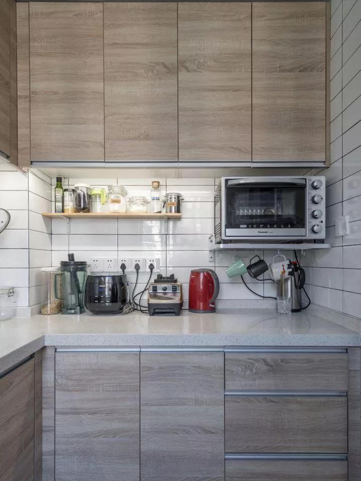 厨房窗户小比较暗怎么办,厨房没有窗户怎么解决暗的问题