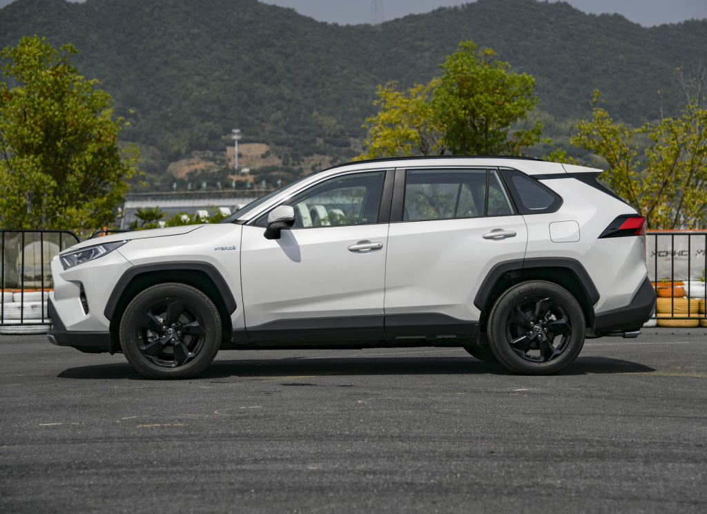 丰田rav4荣放2020款2.0机油增多,日系丰田rav4荣放2.0都市版怎样
