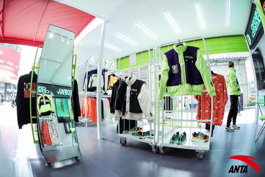 球鞋安踏推荐强度高,安踏龙珠超联名dragonball黑悟空