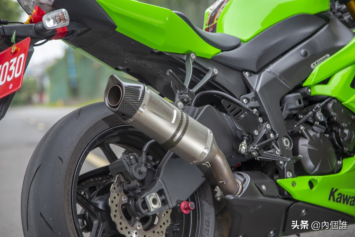 川崎zx-6r跟川崎zx-6rr什么区别,川崎zx-6r一米七能不能骑