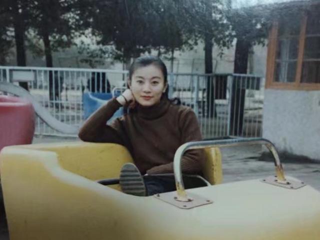 妈妈年轻时候的照片太好看了,妈妈最美9张照片