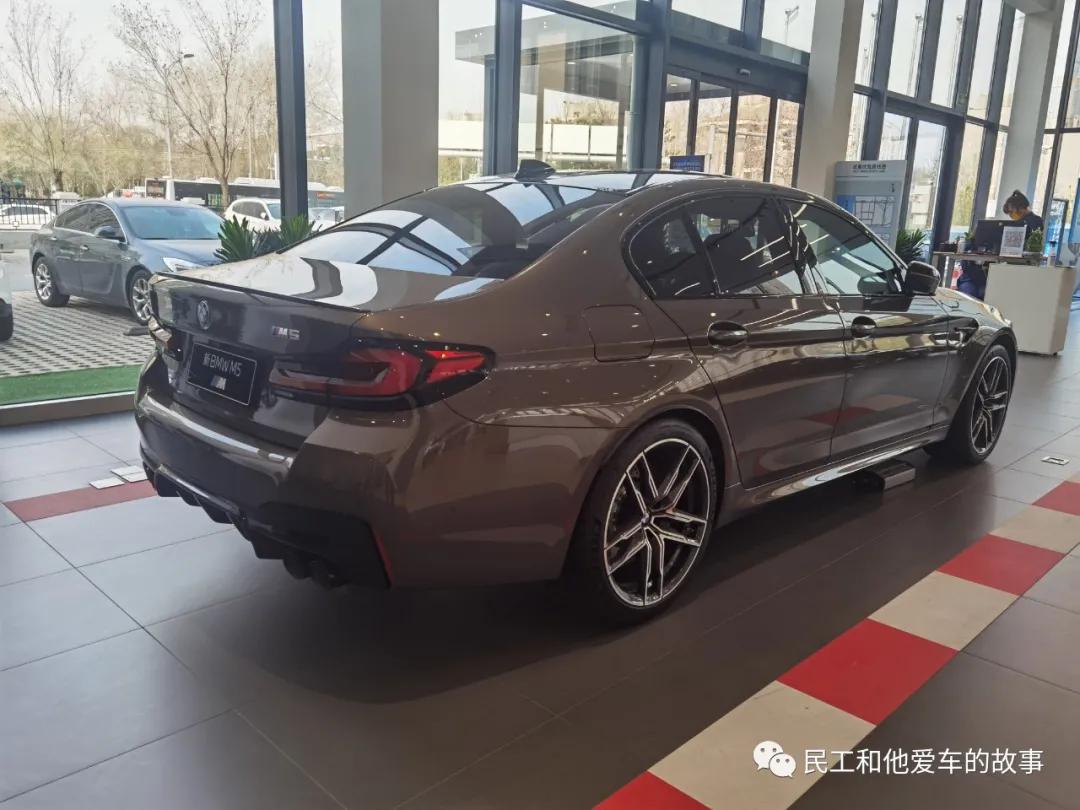 来宝马4s店看车,骏宝行宝马4s