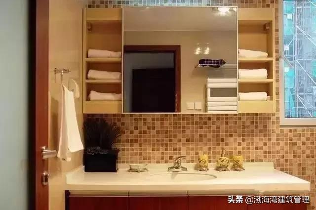 卫生间墙角收纳架子,小卫生间如何做收纳