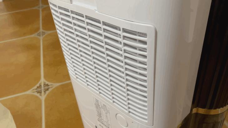 为了保卫乐高箱子,斥“巨资”买了一台德业抽湿机