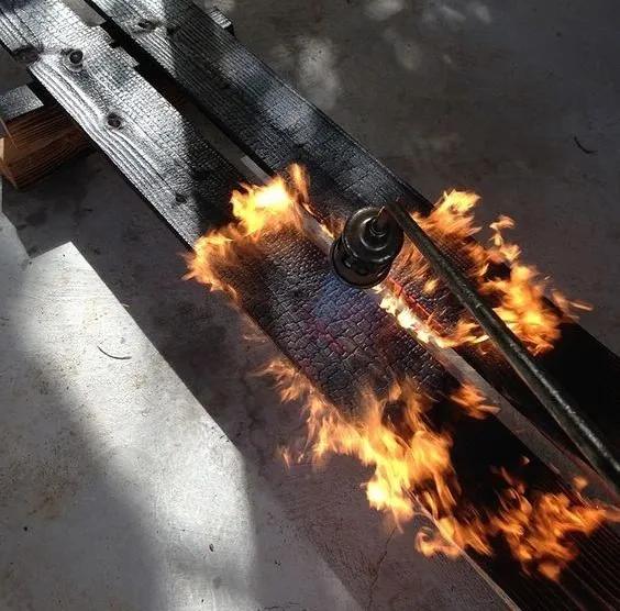 老木板更有质感,什么东西能让木板有光泽