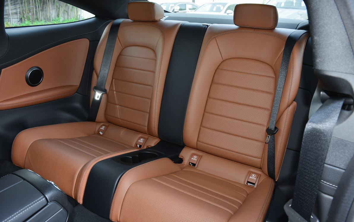 奔驰c260l几秒破百,最厚道豪华b级车