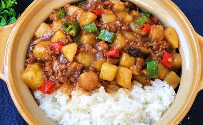 香菇洋葱肉末拌饭,鸡肉香菇土豆饭