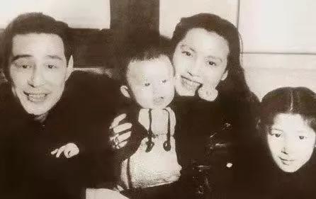 秦怡晚年孤身一人,风华绝代秦怡年轻照片