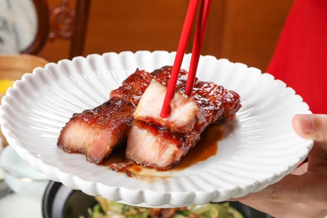 在上海品尝传统囍宴香港味道,感受六七十年代的老香港