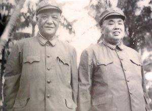 这位江姓少将成就大：手下出了一位上将，两位军区司令员