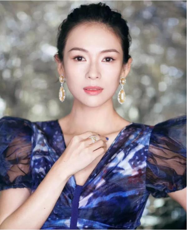 最美公交阿姨图片,公交最美老阿姨