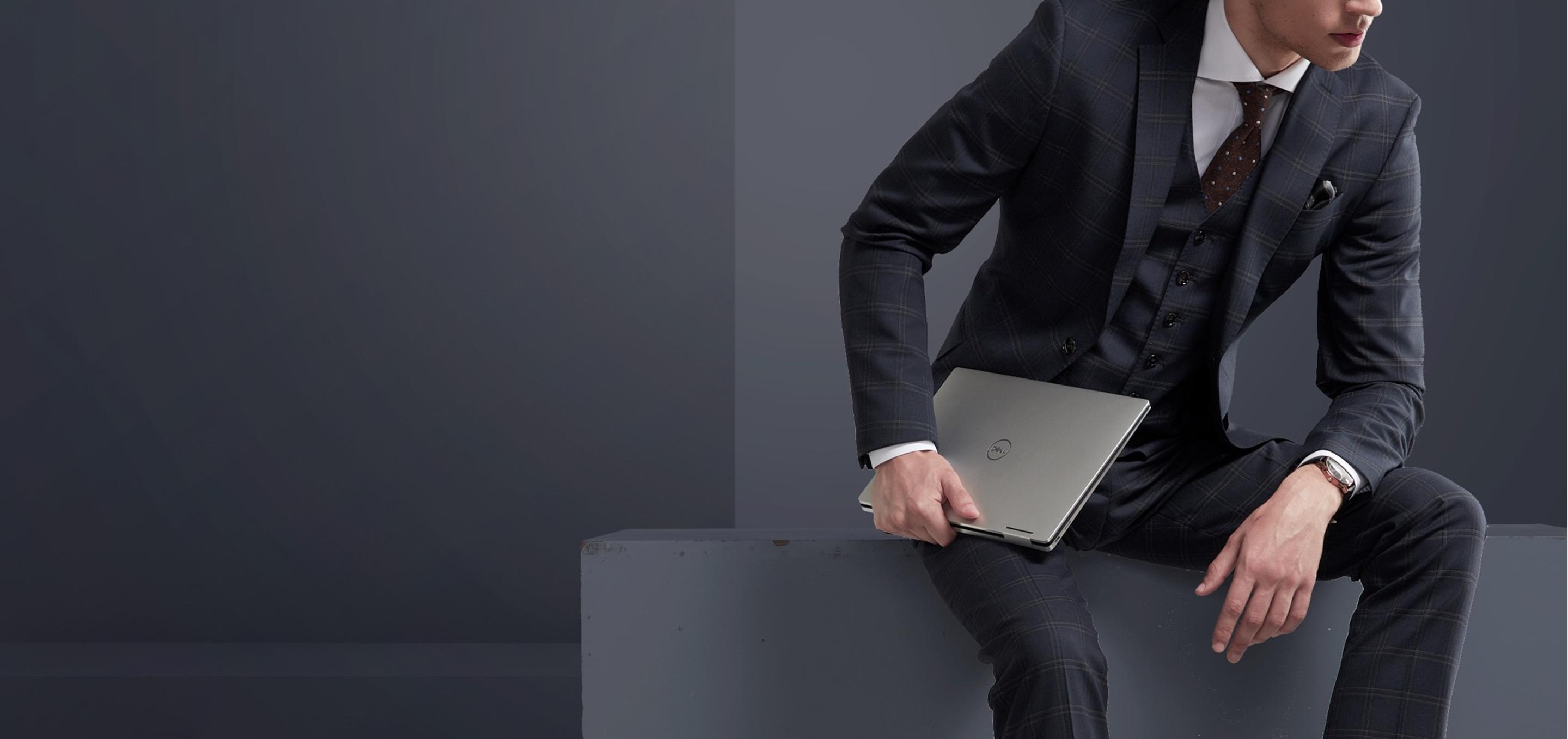 颠覆你对屏幕的所有想象，全新戴尔XPS137390霸屏而来