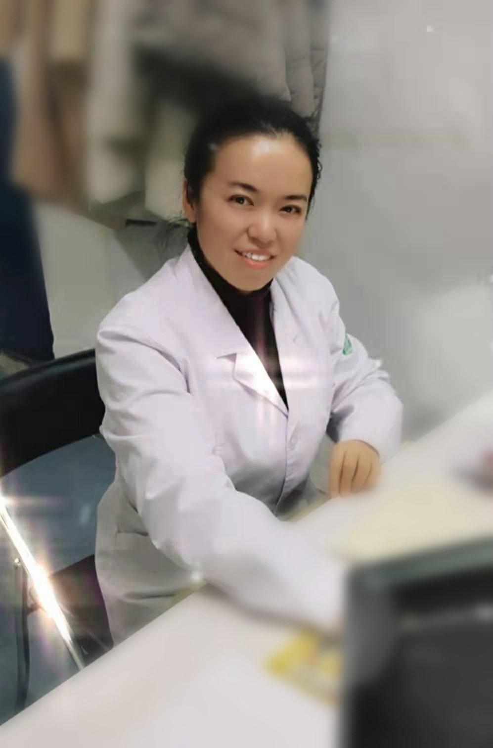 全力以赴战胜新冠肺炎 (战胜新冠肺炎取得重大突破)