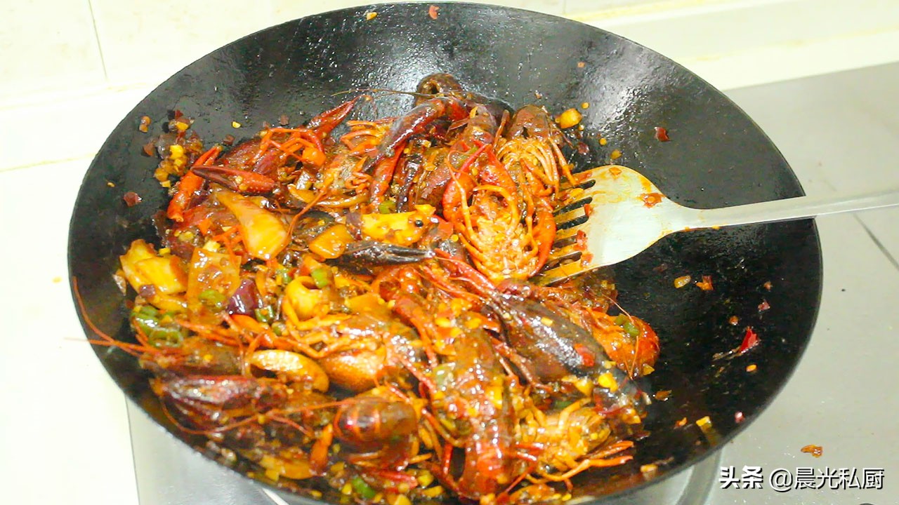 麻辣小龙虾用几种酱料,麻辣小龙虾用什么调料好吃