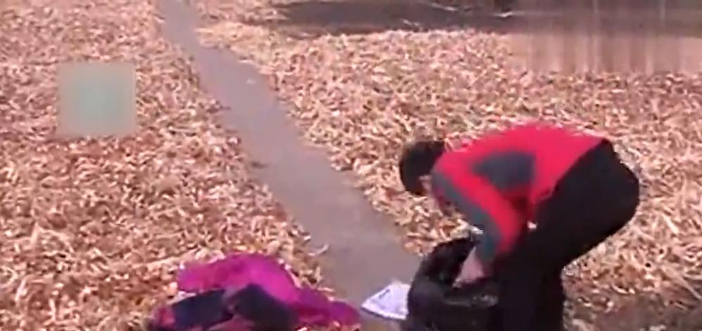 妻子绝症奄奄一息,妻子重病在床丈夫狠心抛下他离开