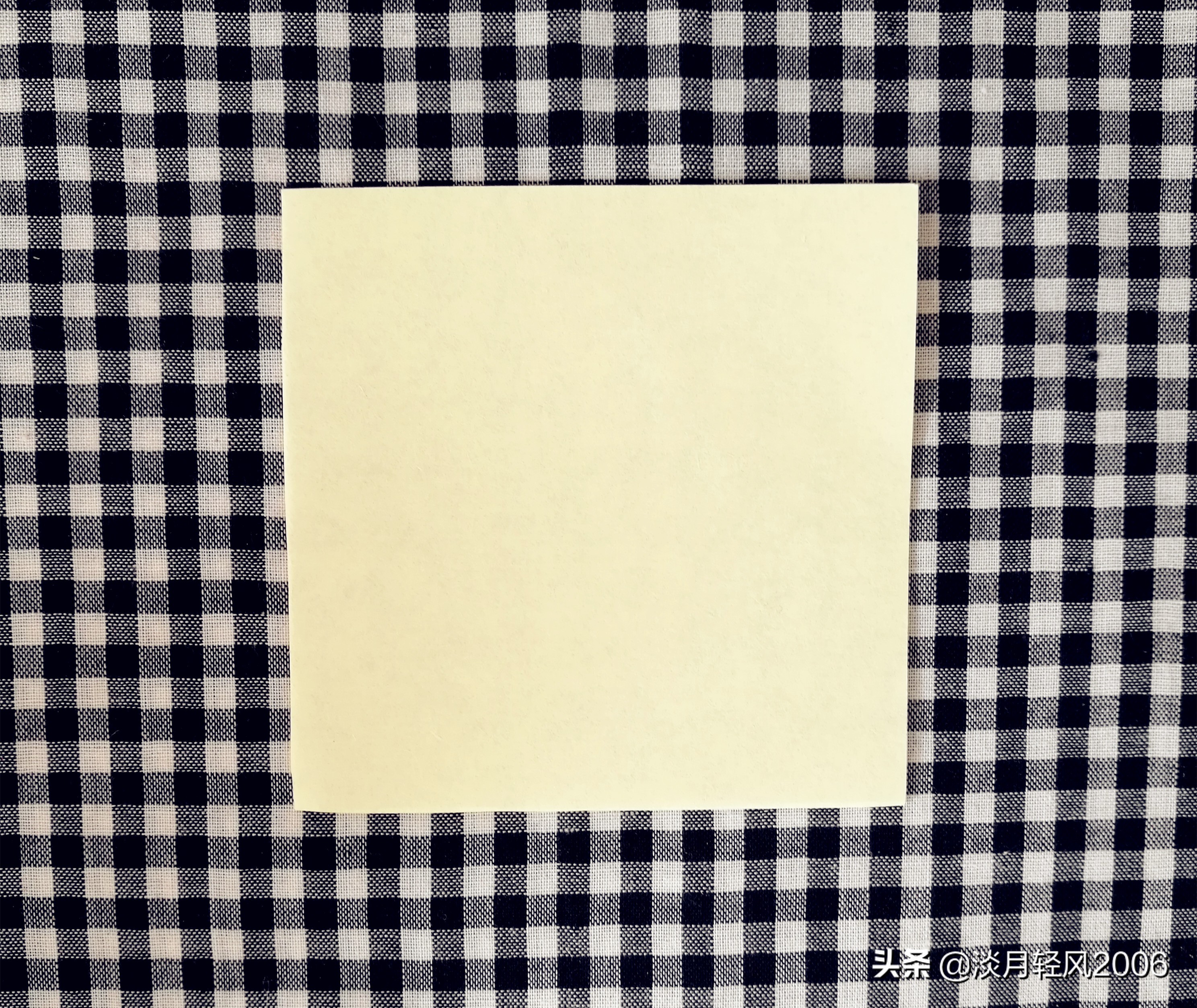 用卡纸制作的手工立体小花,彩色卡纸立体手工