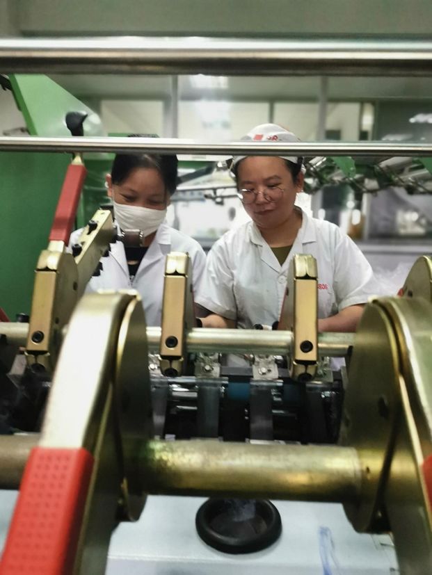 研发基层打造七彩色纺——百隆荣慧