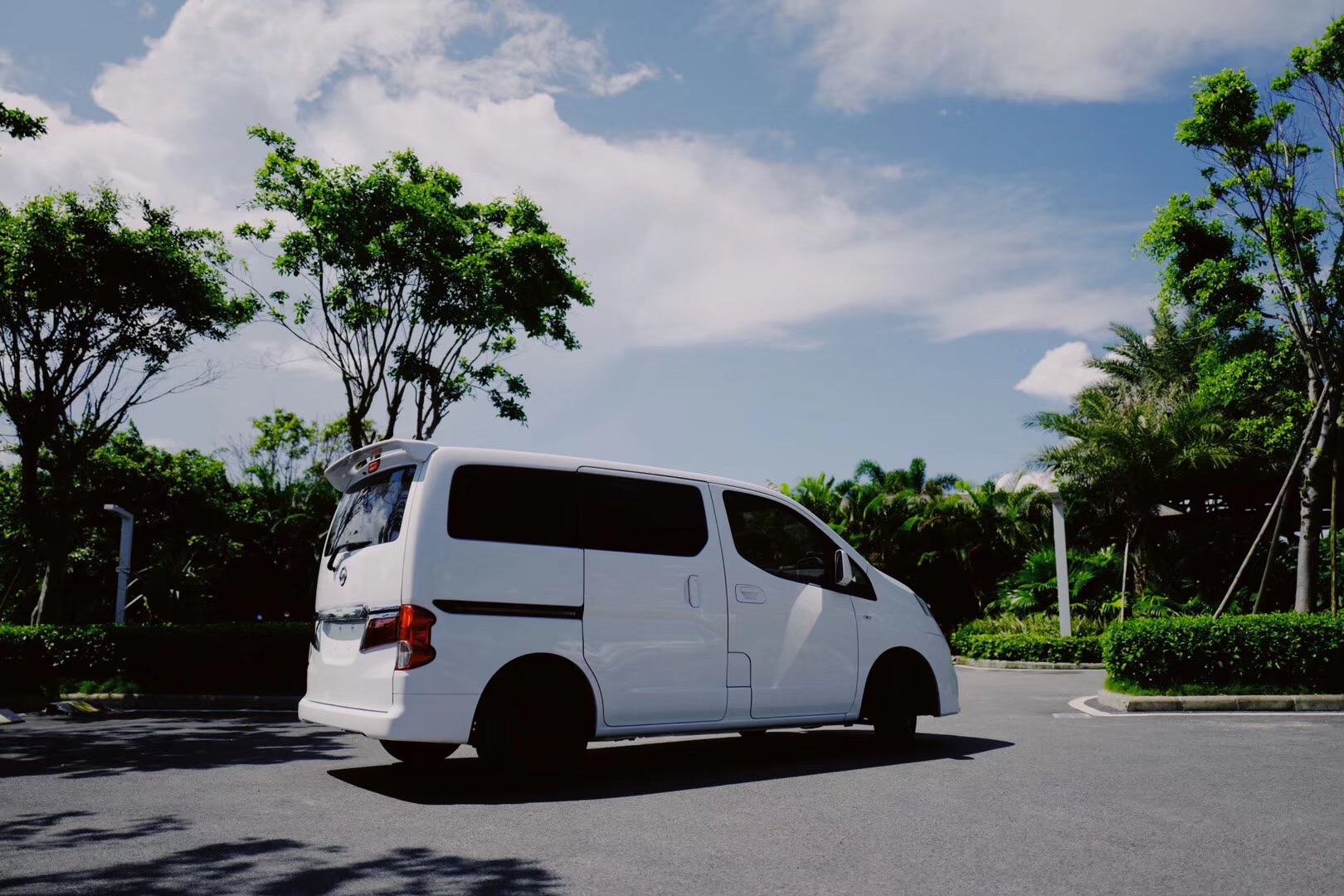 二手mpv性价比高耐用性好的车,六七万想买个二手的mpv推荐一下