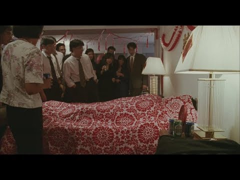 荒诞的《喜宴》，不羁的微微||为了绿卡，她做了同妻