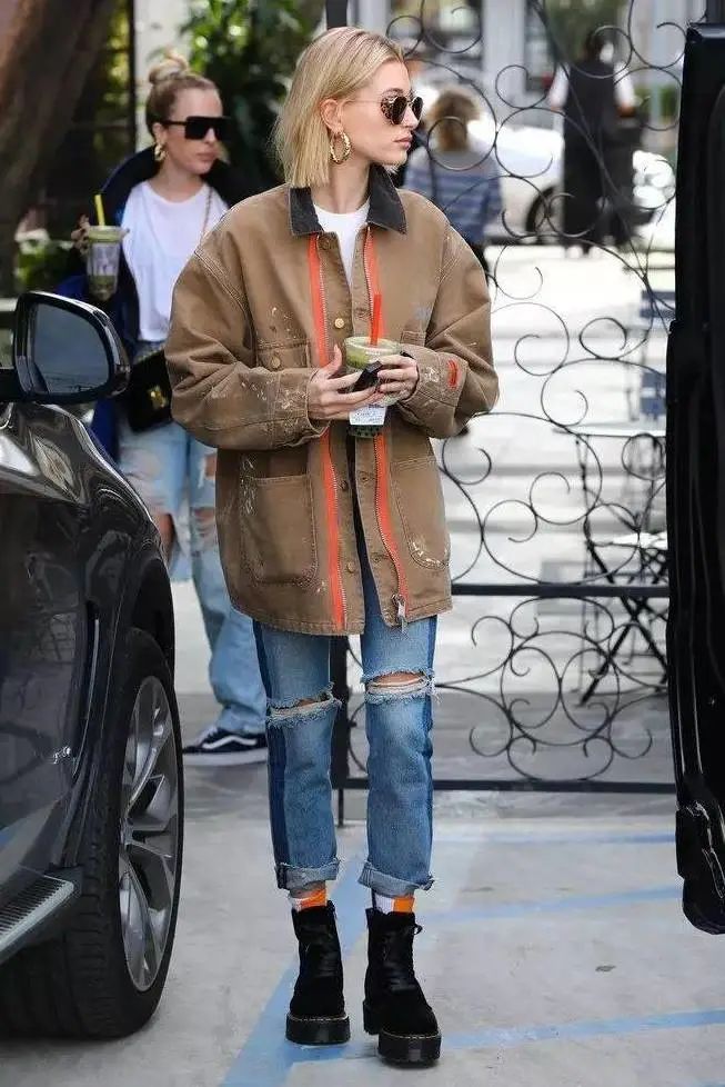 别再露脚踝了,今冬不流行露脚踝了露袜才更时髦