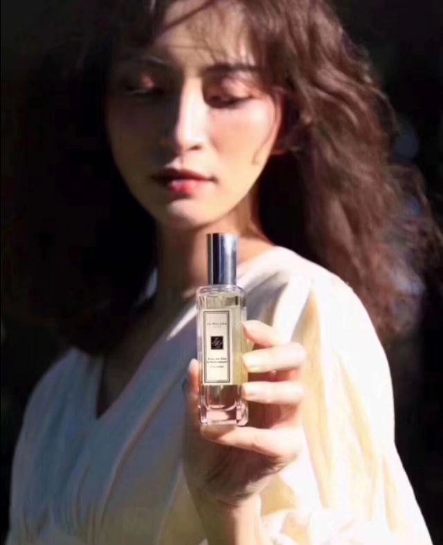 一不小心就载进香水矿里