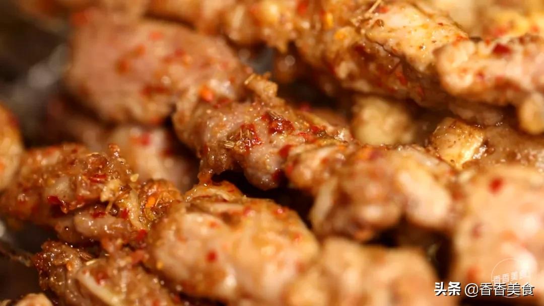 藏在巷子里的特色烧烤,老街里烧烤青岛