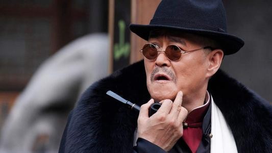 娶小19岁娇妻，“长贵”收女网红为徒？赵本山拿捏七寸才是赢家