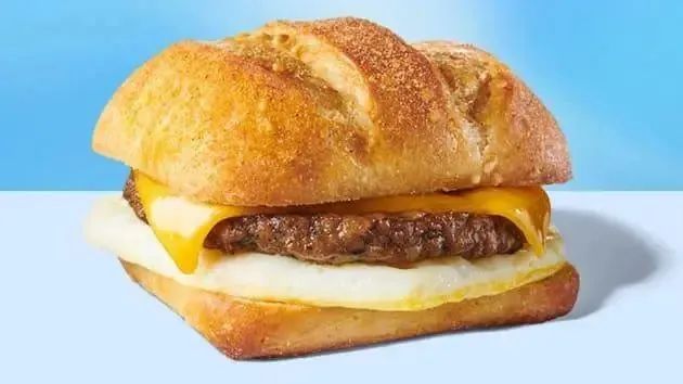 国美创始人黄光裕已假释出狱；瑞幸宣布下周停牌…一周新消费