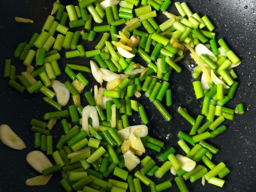 香酥小河虾老少皆宜的补钙佳品,传说中的香酥小河虾既补钙又美味