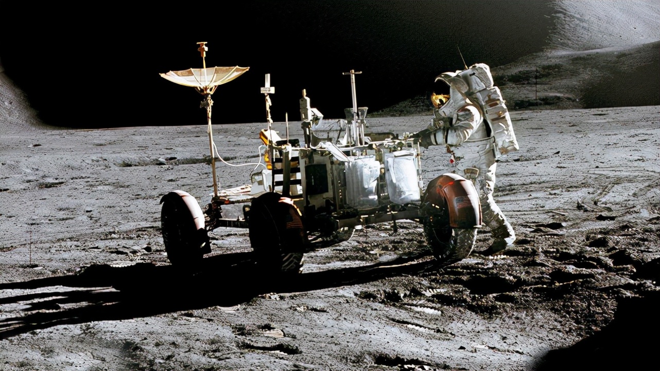 美国阿波罗登月要多久到月球,美国登月计划为什么以阿波罗命名