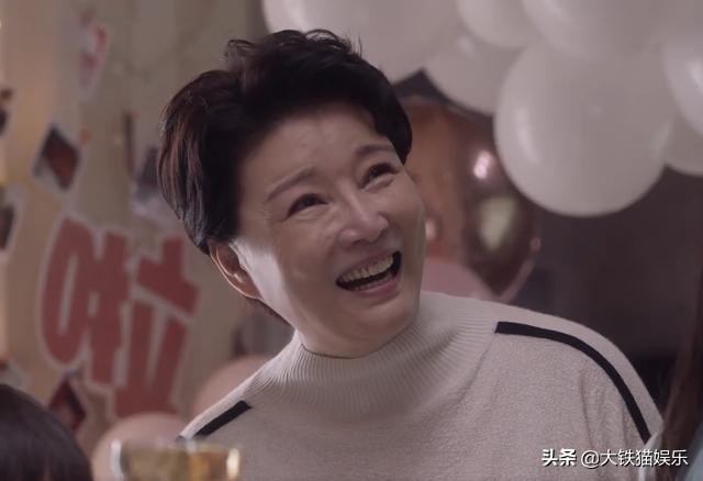 10对撞名的女星，同名不同命，有人公开互撕，有人无辜被“连坐”