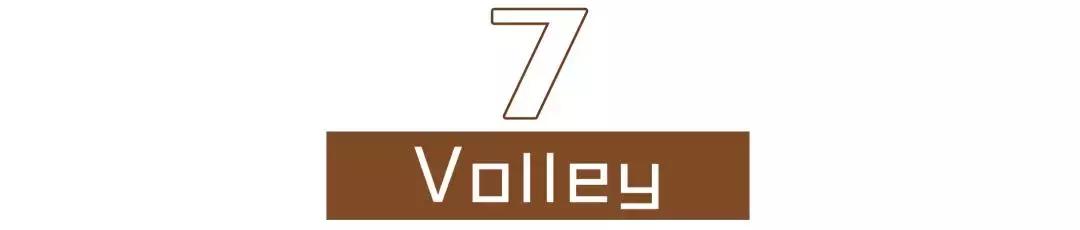 夏天什么裙子配小白鞋,夏天穿裙子可以穿小白鞋吗